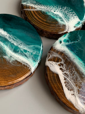 EMERALD ISLAND Acacia Wood Resin Tray with Set of 4 Matching Coasters