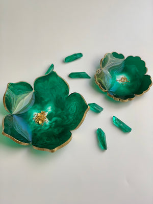 Emerald Lotus Pointy Petals Dish